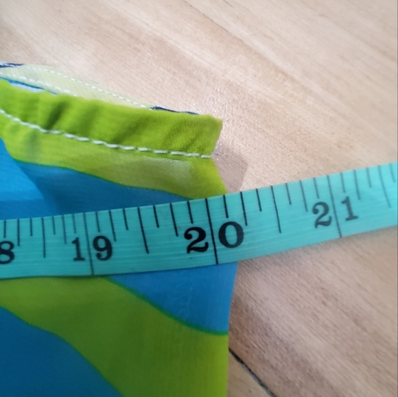 Top - Picture 3 of 4